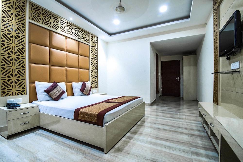 A New Delhi Hotel Orchid Garden Exterior photo