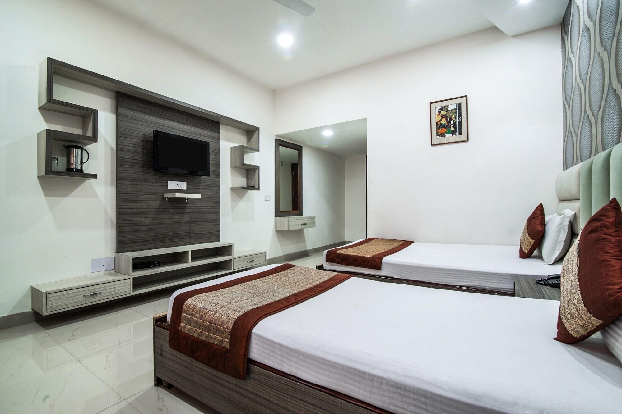 A New Delhi Hotel Orchid Garden Exterior photo
