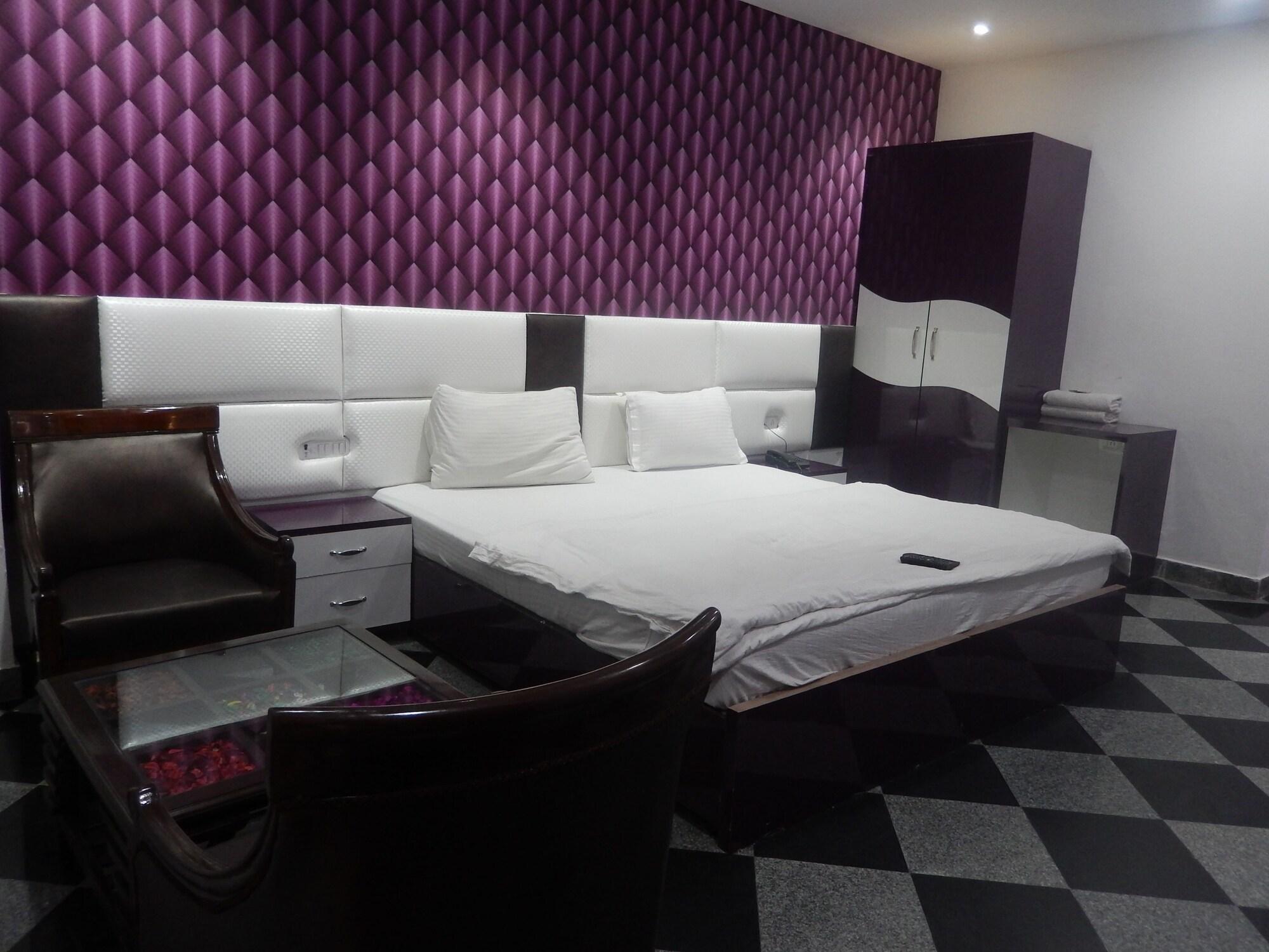 A New Delhi Hotel Orchid Garden Exterior photo