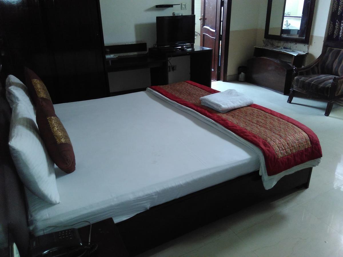 A New Delhi Hotel Orchid Garden Exterior photo